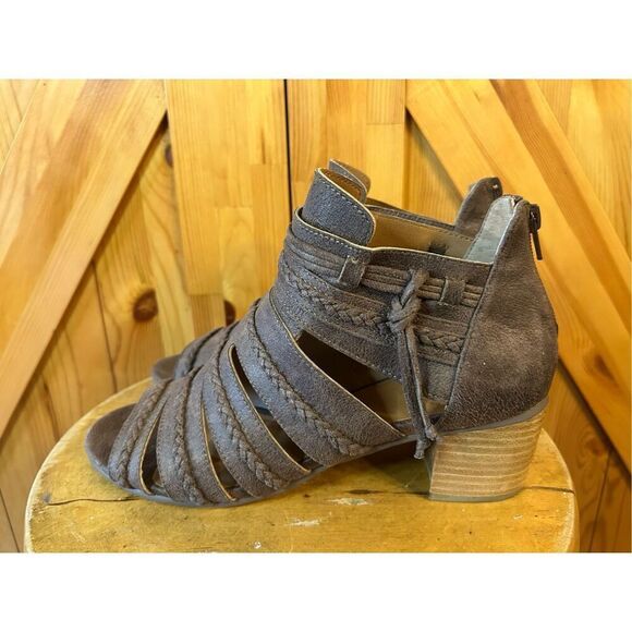 Not Rated Strappy Heeled Sandal Boots 10 Faux Suede Brown Block Heel Back Zip - Picture 3 of 8